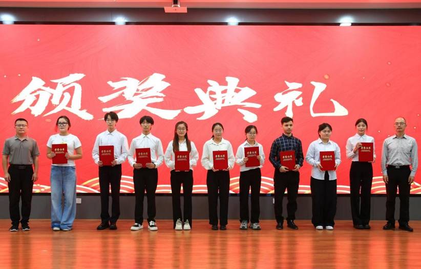 4G0A5888(1) 4G0A5888(1)