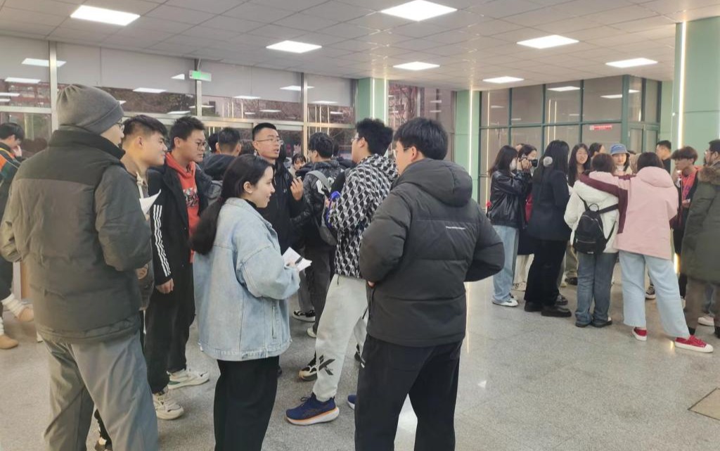 对话世界 语你同行-XCSport启动校园...