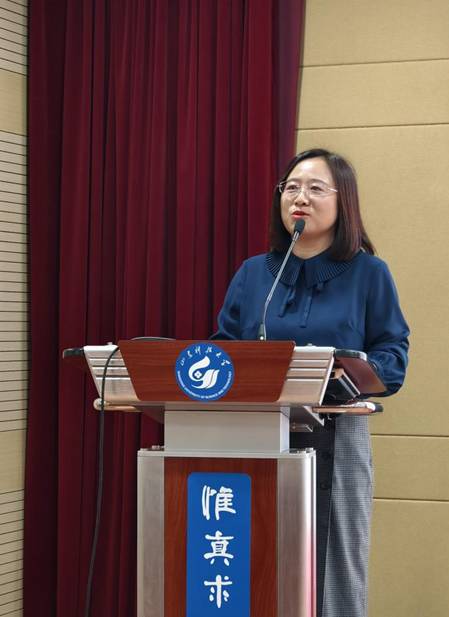 经理特写2 经理特写2