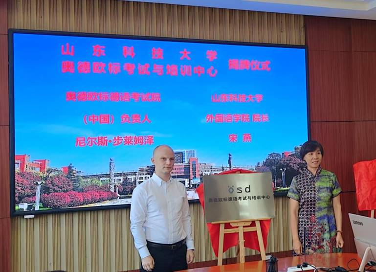 1b9317e9334f14765bfe55415f2229e 1b9317e9334f14765bfe55415f2229e