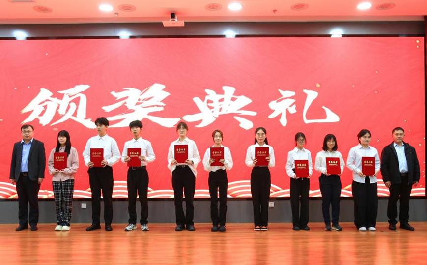 4G0A5936(1) 4G0A5936(1)